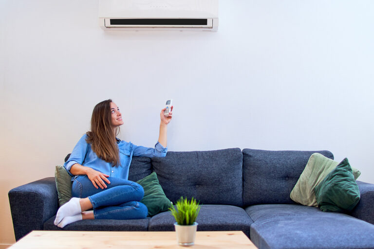 Aire acondicionado inteligente: Cómo ahorrar luz este verano (sin pasar calor)